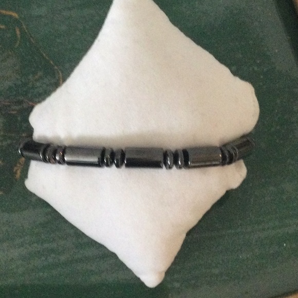 Magnetic closure titanium bracelet - Picture 3 of 3